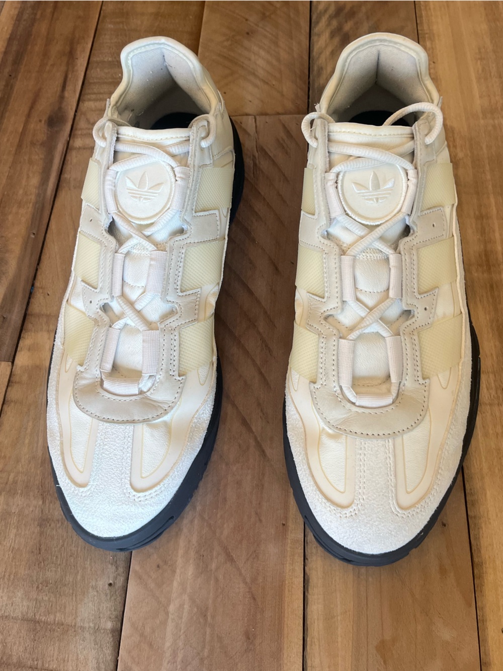 Adidas Niteball IE4287 Trainers Men’s Shoes Size 11.5. Cream/Black.